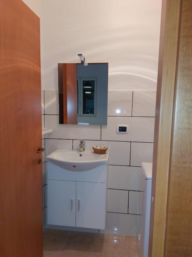 Esther Guest House Castel Volturno Kültér fotó